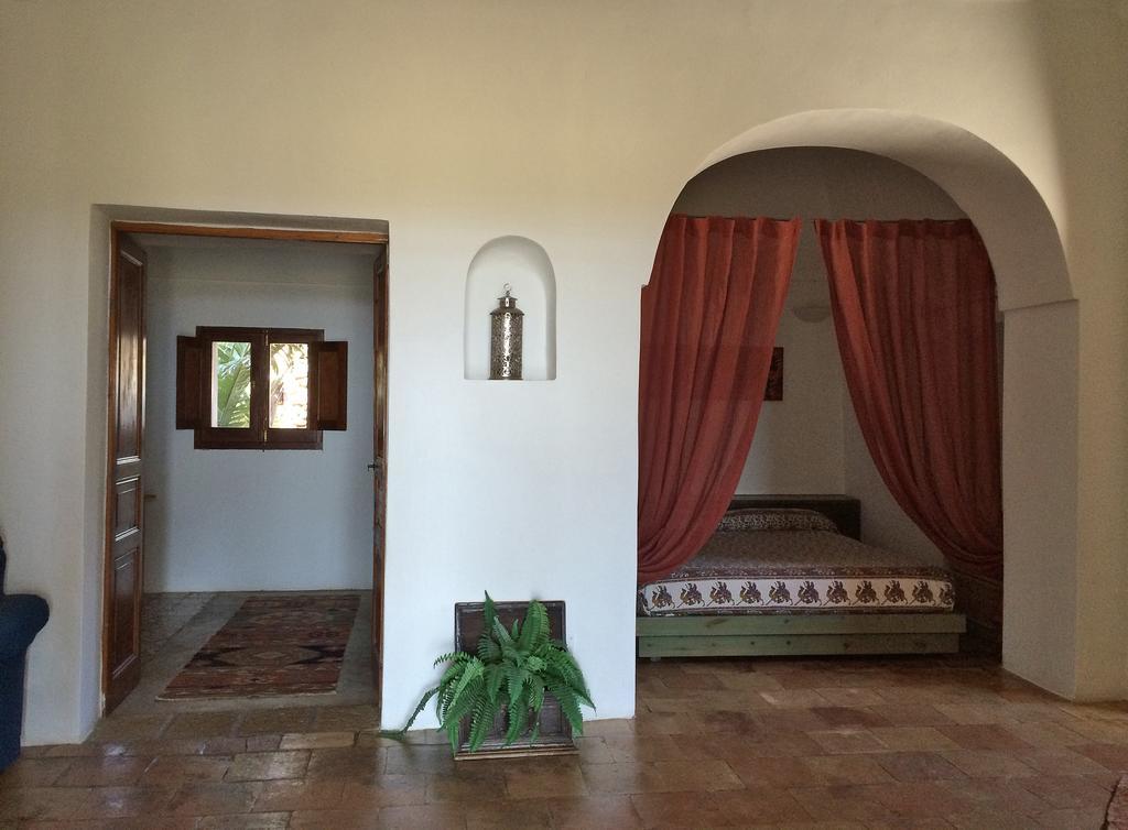 Dammuso Sant'anna * Pantelária